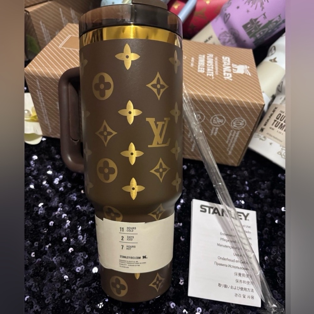Stanley Dark Brown Tumbler with Gold Details - Picture 8 of 11